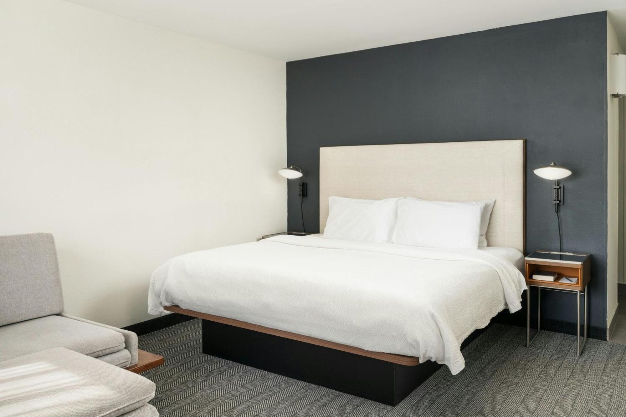 Courtyard By Marriott Gainesville Fl Exterior photo